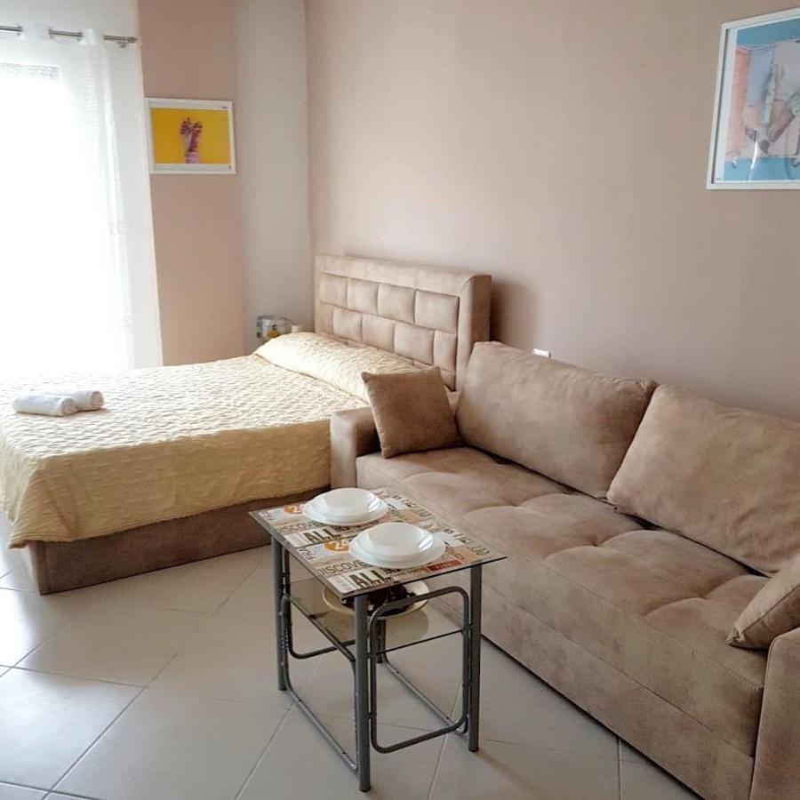Apartamenti Velvet Shëngjin 外观 照片